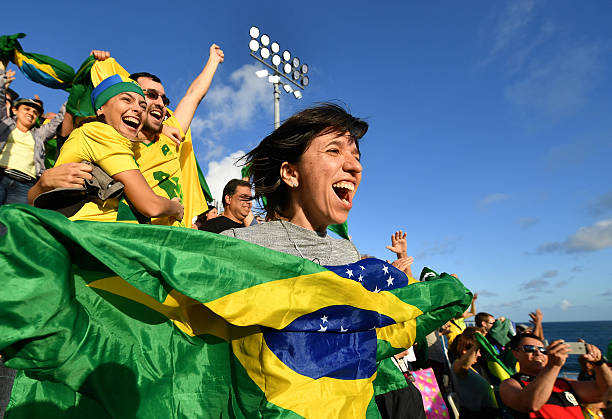 排球簡筆畫彩色教程:一步步教你畫可愛的排球圖案