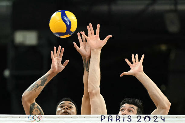 排球的正確握法與擊球方式:初學(xué)者必讀