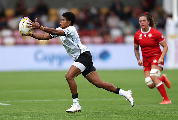 齊達(dá)內(nèi)雙響炮:1998年世界杯決賽精彩瞬間